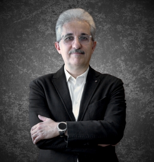 Dr. Farhad Nejat